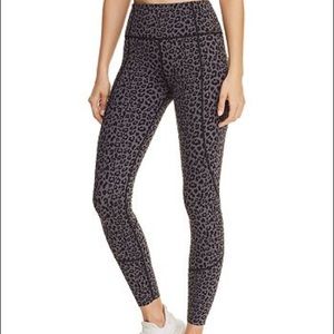 Varley Bedford leggings in grey black leopard, size S